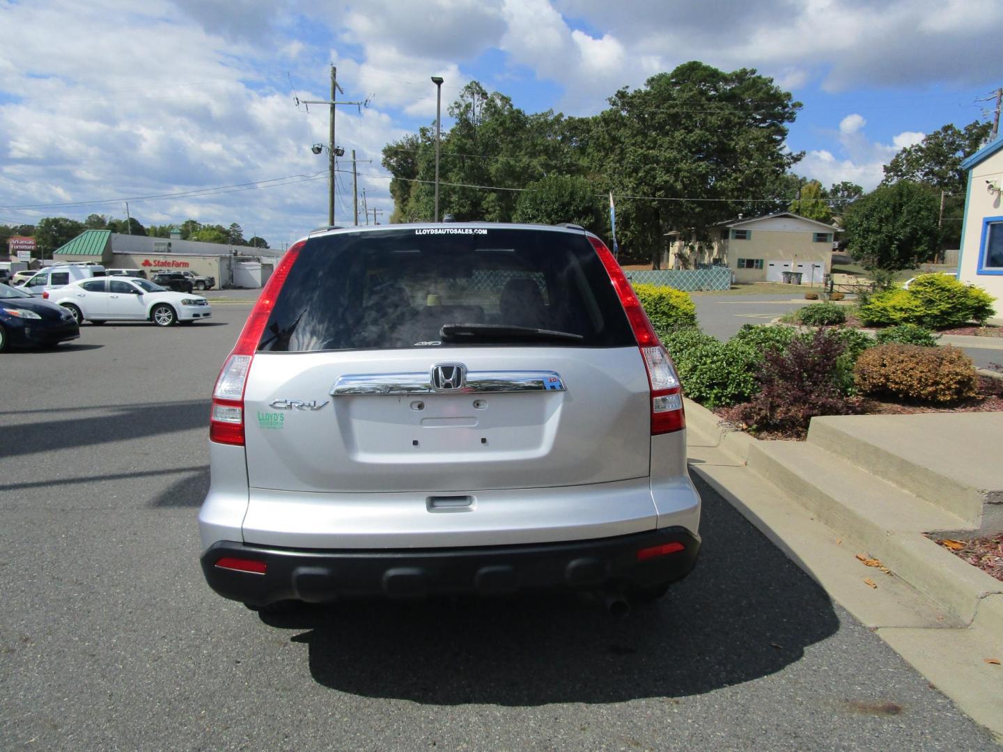 2009 SILVER /Black/Cloth Honda CR-V EX 4WD 5-Speed AT (3CZRE48519G) with an 2.4L L4 DOHC 16V engine, 5-Speed Automatic transmission, located at 1814 Albert Pike Road, Hot Springs, AR, 71913, (501) 623-1717, 34.494228, -93.094070 - 2009 Honda CR-V EX 4 Door SUV 2.4L I4 F DOHC 16V Gasoline All Wheel Drive - Photo#3