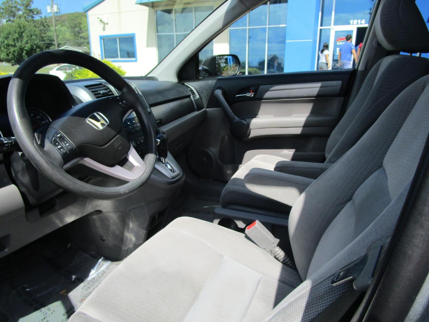2009 SILVER /Black/Cloth Honda CR-V EX 4WD 5-Speed AT (3CZRE48519G) with an 2.4L L4 DOHC 16V engine, 5-Speed Automatic transmission, located at 1814 Albert Pike Road, Hot Springs, AR, 71913, (501) 623-1717, 34.494228, -93.094070 - 2009 Honda CR-V EX 4 Door SUV 2.4L I4 F DOHC 16V Gasoline All Wheel Drive - Photo#4