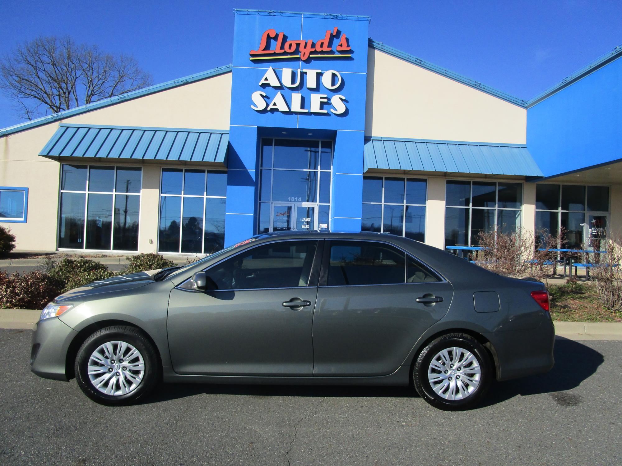 photo of 2012 Toyota Camry SE
