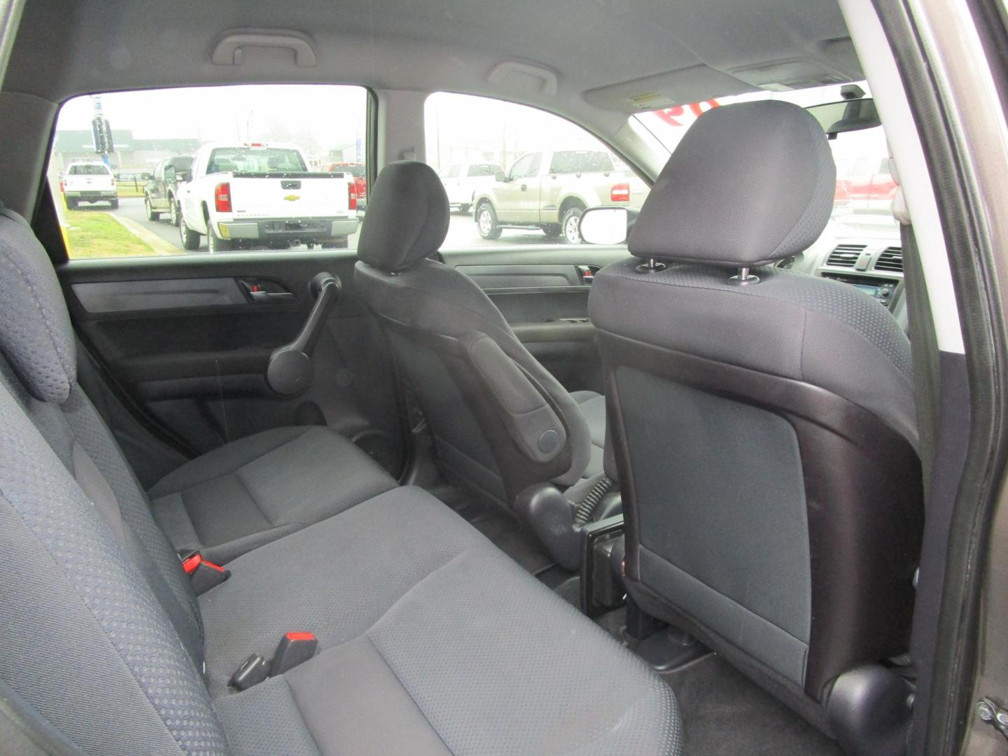 2009 BEIGE /BLACK Honda CR-V LX 2WD 5-Speed AT (3CZRE38399G) with an 2.4L L4 DOHC 16V engine, 5-Speed Automatic transmission, located at 1814 Albert Pike Road, Hot Springs, AR, 71913, (501) 623-1717, 34.494228, -93.094070 - Photo#6