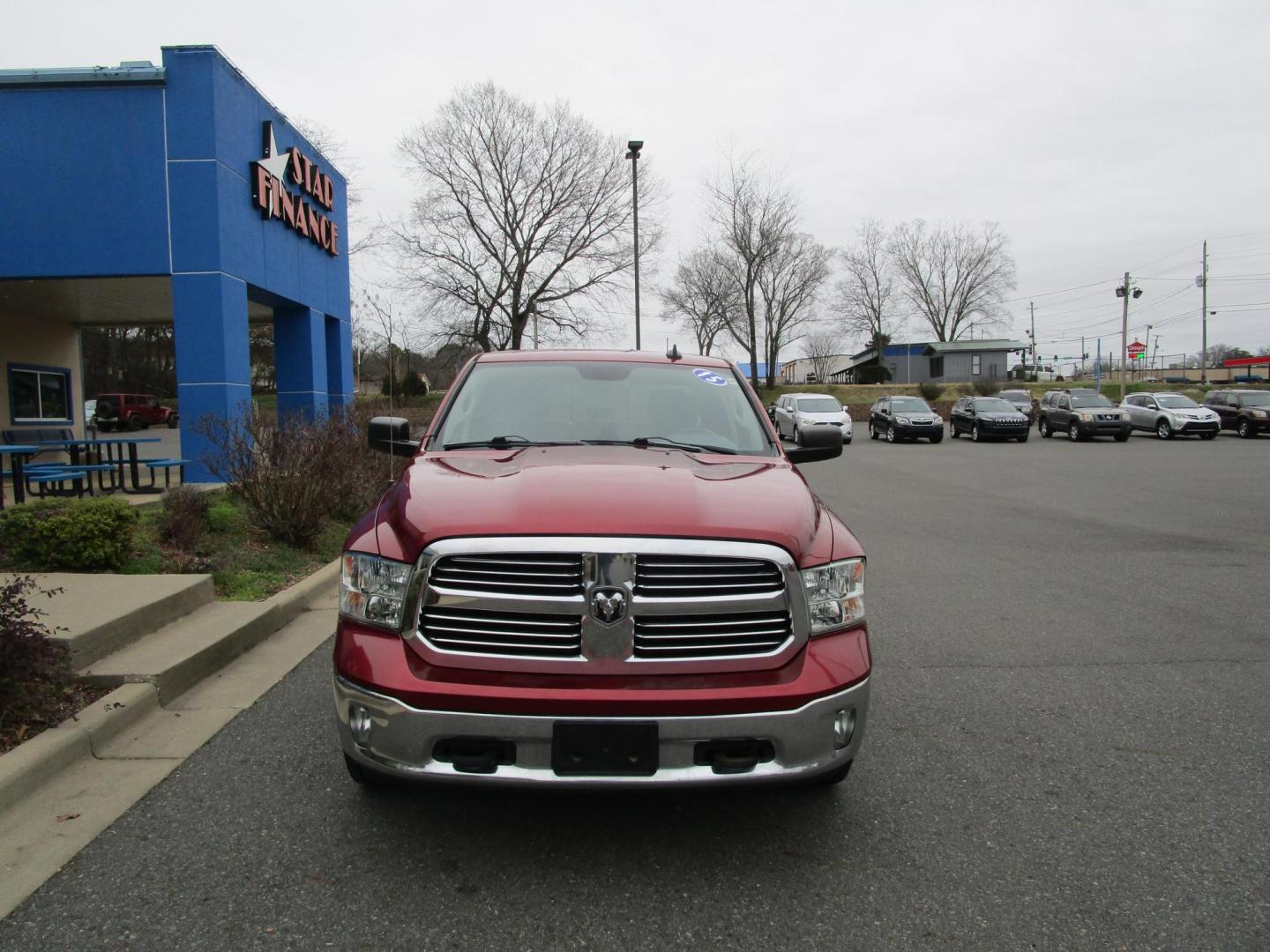 2015 RED /GREY RAM 1500 SLT Crew Cab SWB 4WD (3C6RR7LT4FG) with an 5.7L V8 OHV 16V engine, 6-Speed Automatic transmission, located at 1814 Albert Pike Road, Hot Springs, AR, 71913, (501) 623-1717, 34.494228, -93.094070 - Photo#1