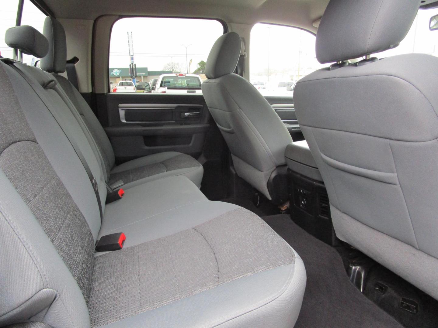 2015 RED /GREY RAM 1500 SLT Crew Cab SWB 4WD (3C6RR7LT4FG) with an 5.7L V8 OHV 16V engine, 6-Speed Automatic transmission, located at 1814 Albert Pike Road, Hot Springs, AR, 71913, (501) 623-1717, 34.494228, -93.094070 - Photo#6