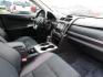 2014 SILVER /BLACK Toyota Camry SE (4T1BF1FK0EU) with an 2.5L L4 DOHC 16V engine, 6-Speed Automatic transmission, located at 1814 Albert Pike Road, Hot Springs, AR, 71913, (501) 623-1717, 34.494228, -93.094070 - Photo#5