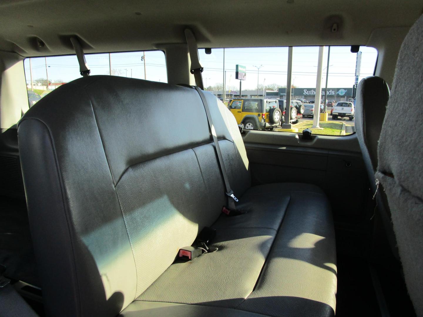 2008 WHITE /GREY Ford E-Series Wagon E-150 XL (1FMNE11W88D) with an 4.6L V8 SOHC 16V engine, 4-Speed Automatic transmission, located at 1814 Albert Pike Road, Hot Springs, AR, 71913, (501) 623-1717, 34.494228, -93.094070 - Photo#7