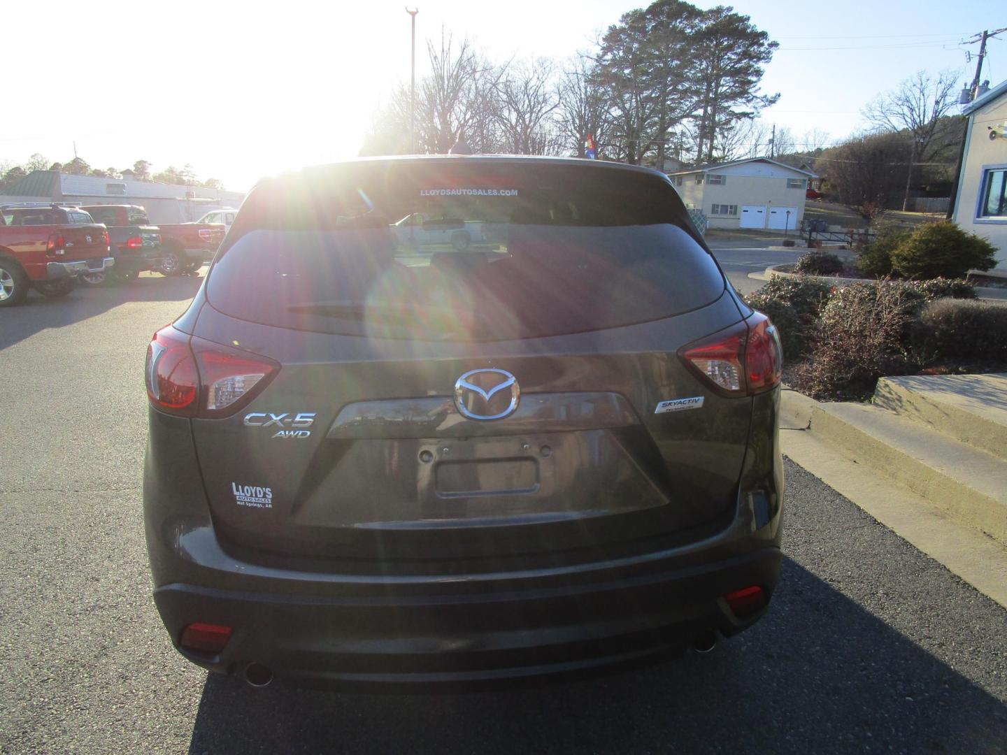 2016 Grey /BLACK Mazda CX-5 Touring AWD (JM3KE4CY2G0) with an 2.5L L4 DOHC 16V engine, 6-Speed Automatic transmission, located at 1814 Albert Pike Road, Hot Springs, AR, 71913, (501) 623-1717, 34.494228, -93.094070 - Photo#9