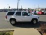 2012 WHITE Chevrolet Tahoe LS 4WD (1GNSKAE03CR) with an 5.3L V8 OHV 16V FFV engine, 6-Speed Automatic transmission, located at 1814 Albert Pike Road, Hot Springs, AR, 71913, (501) 623-1717, 34.494228, -93.094070 - Photo#4