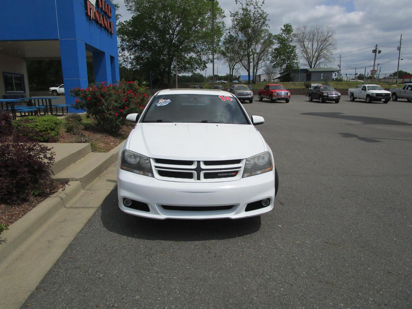 2014 WHITE /BLACK Dodge Avenger R/T (1C3CDZBG1EN) with an 3.6L V6 DOHC 24V FFV engine, 6-Speed Automatic transmission, located at 1814 Albert Pike Road, Hot Springs, AR, 71913, (501) 623-1717, 34.494228, -93.094070 - Photo#1