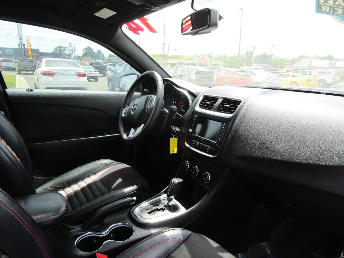 2014 WHITE /BLACK Dodge Avenger R/T (1C3CDZBG1EN) with an 3.6L V6 DOHC 24V FFV engine, 6-Speed Automatic transmission, located at 1814 Albert Pike Road, Hot Springs, AR, 71913, (501) 623-1717, 34.494228, -93.094070 - Photo#7