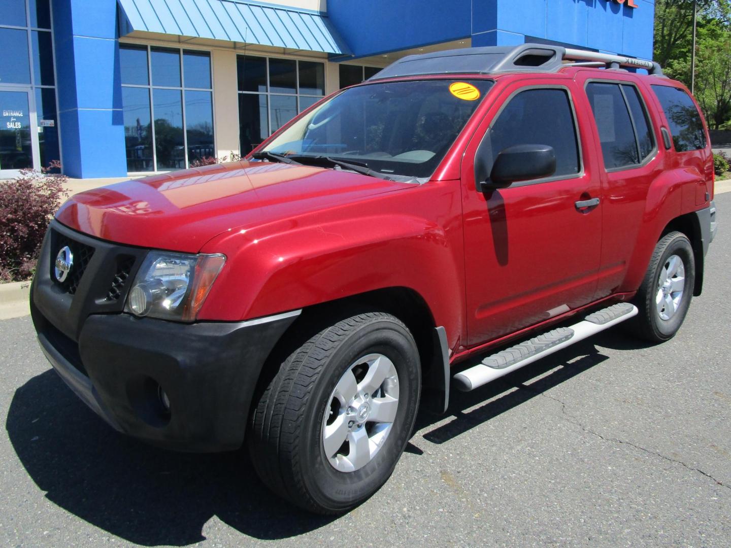 2010 RED /BLACK Nissan Xterra S 2WD (5N1AN0NU0AC) with an 4.0L V6 DOHC 24V engine, located at 1814 Albert Pike Road, Hot Springs, AR, 71913, (501) 623-1717, 34.494228, -93.094070 - Photo#1