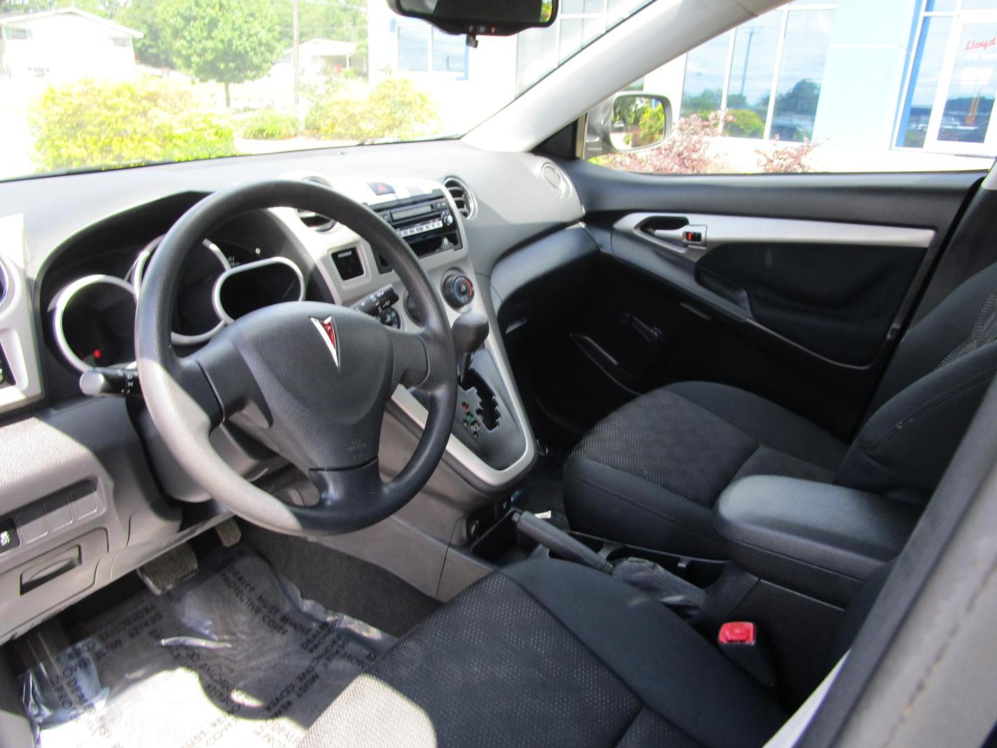 2009 GRAY Pontiac Vibe 2.4L (5Y2SP67099Z) with an 2.4L L4 DOHC 16V engine, 4-Speed Automatic Overdrive transmission, located at 1814 Albert Pike Road, Hot Springs, AR, 71913, (501) 623-1717, 34.494228, -93.094070 - Photo#6