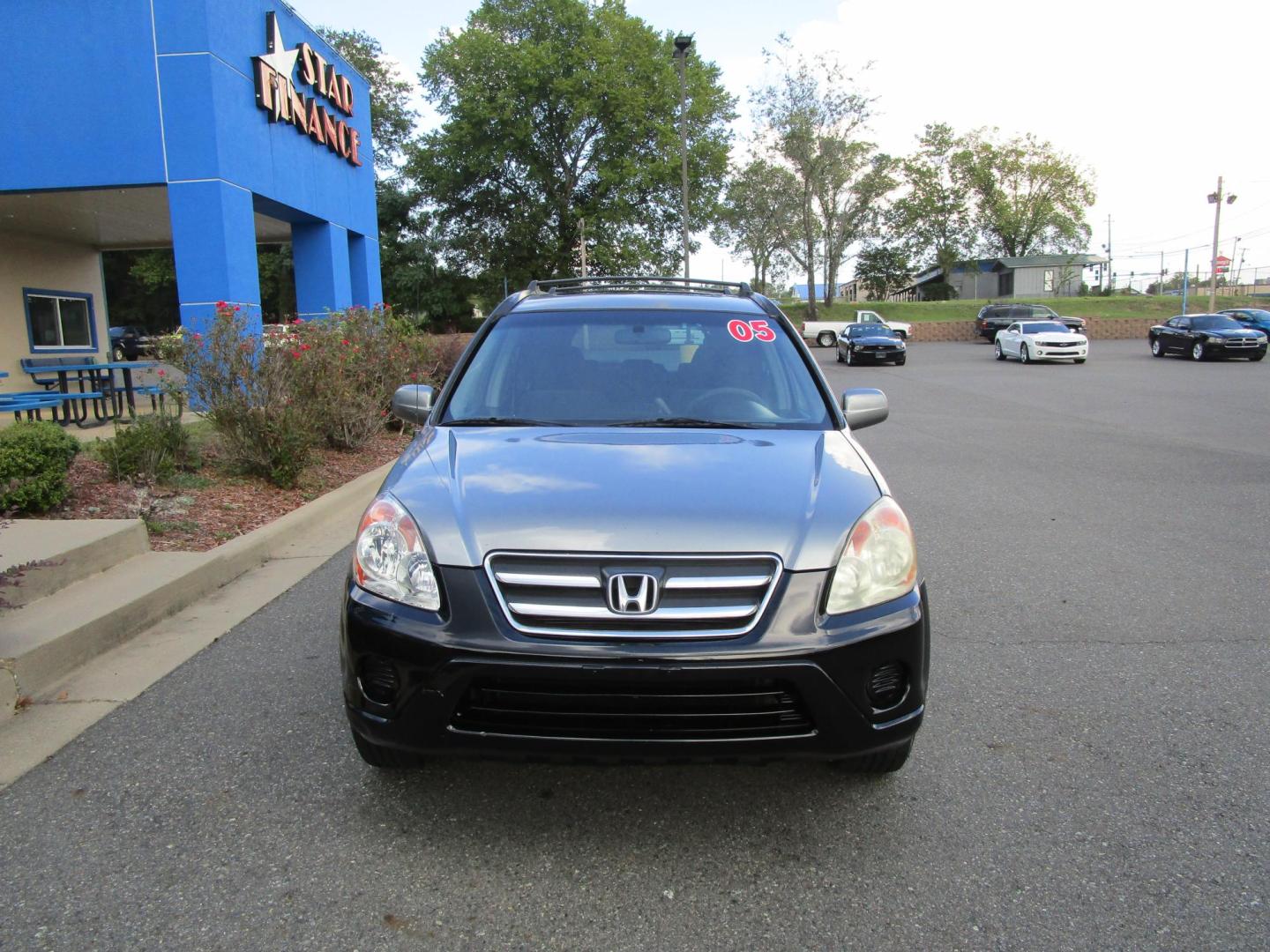 2005 Grey /BLACK Honda CR-V EX 4WD AT (JHLRD78825C) with an 2.4L L4 DOHC 16V engine, 5-Speed Automatic Overdrive transmission, located at 1814 Albert Pike Road, Hot Springs, AR, 71913, (501) 623-1717, 34.494228, -93.094070 - Photo#2