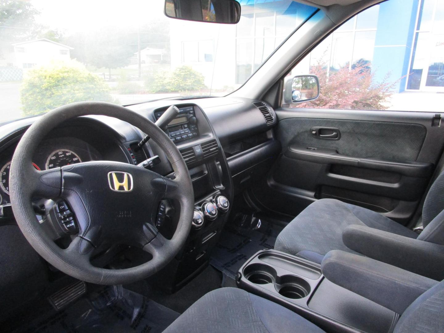 2005 Grey /BLACK Honda CR-V EX 4WD AT (JHLRD78825C) with an 2.4L L4 DOHC 16V engine, 5-Speed Automatic Overdrive transmission, located at 1814 Albert Pike Road, Hot Springs, AR, 71913, (501) 623-1717, 34.494228, -93.094070 - Photo#6