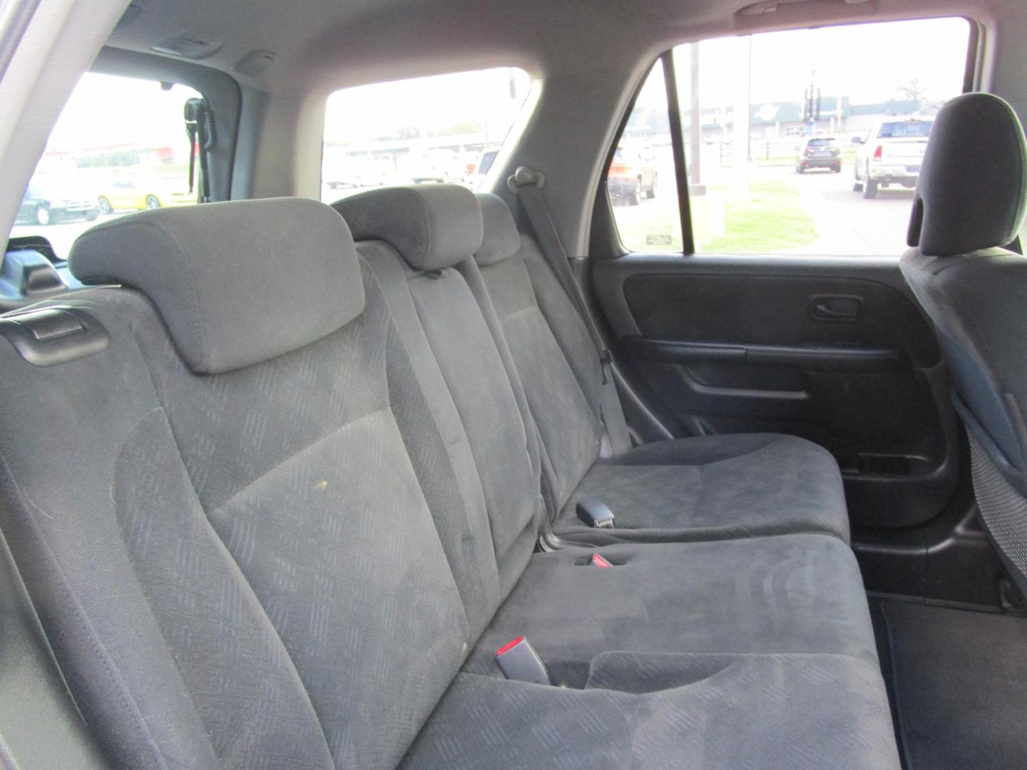 2005 Grey /BLACK Honda CR-V EX 4WD AT (JHLRD78825C) with an 2.4L L4 DOHC 16V engine, 5-Speed Automatic Overdrive transmission, located at 1814 Albert Pike Road, Hot Springs, AR, 71913, (501) 623-1717, 34.494228, -93.094070 - Photo#8