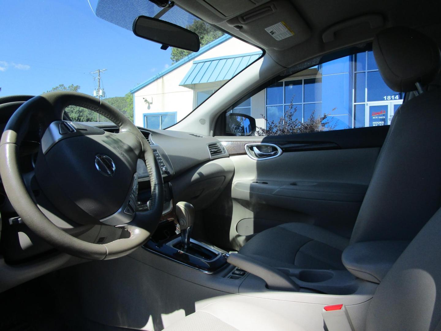 2013 BLACK /TAN Nissan Sentra S 6MT (3N1AB7APXDL) with an 2.0L L4 DOHC 16V engine, 6-Speed Manual transmission, located at 1814 Albert Pike Road, Hot Springs, AR, 71913, (501) 623-1717, 34.494228, -93.094070 - Photo#6