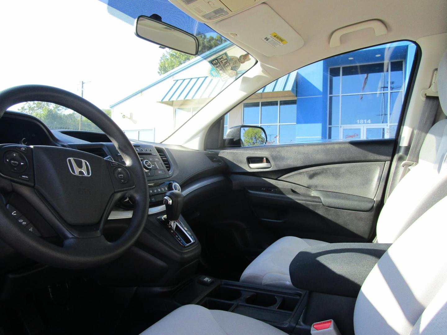 2015 RED Honda CR-V LX 4WD (2HKRM4H38FH) with an 2.4L L4 DOHC 16V engine, Continuously Variable Transmission transmission, located at 1814 Albert Pike Road, Hot Springs, AR, 71913, (501) 623-1717, 34.494228, -93.094070 - Photo#6