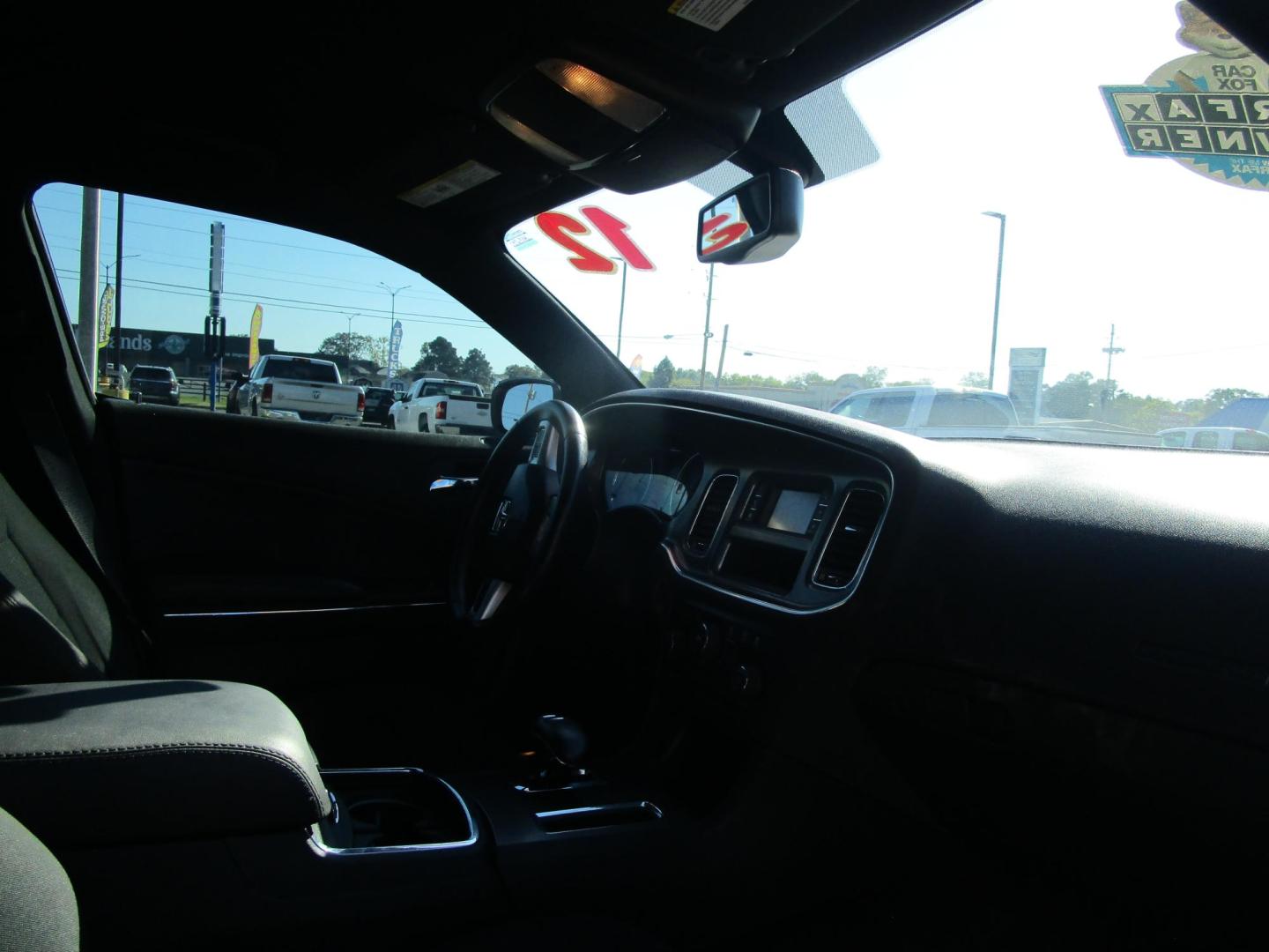 2012 WHITE /BLACK Dodge Charger SE (2C3CDXBG7CH) with an 3.6L V6 DOHC 24V engine, 5-Speed Automatic transmission, located at 1814 Albert Pike Road, Hot Springs, AR, 71913, (501) 623-1717, 34.494228, -93.094070 - Photo#9