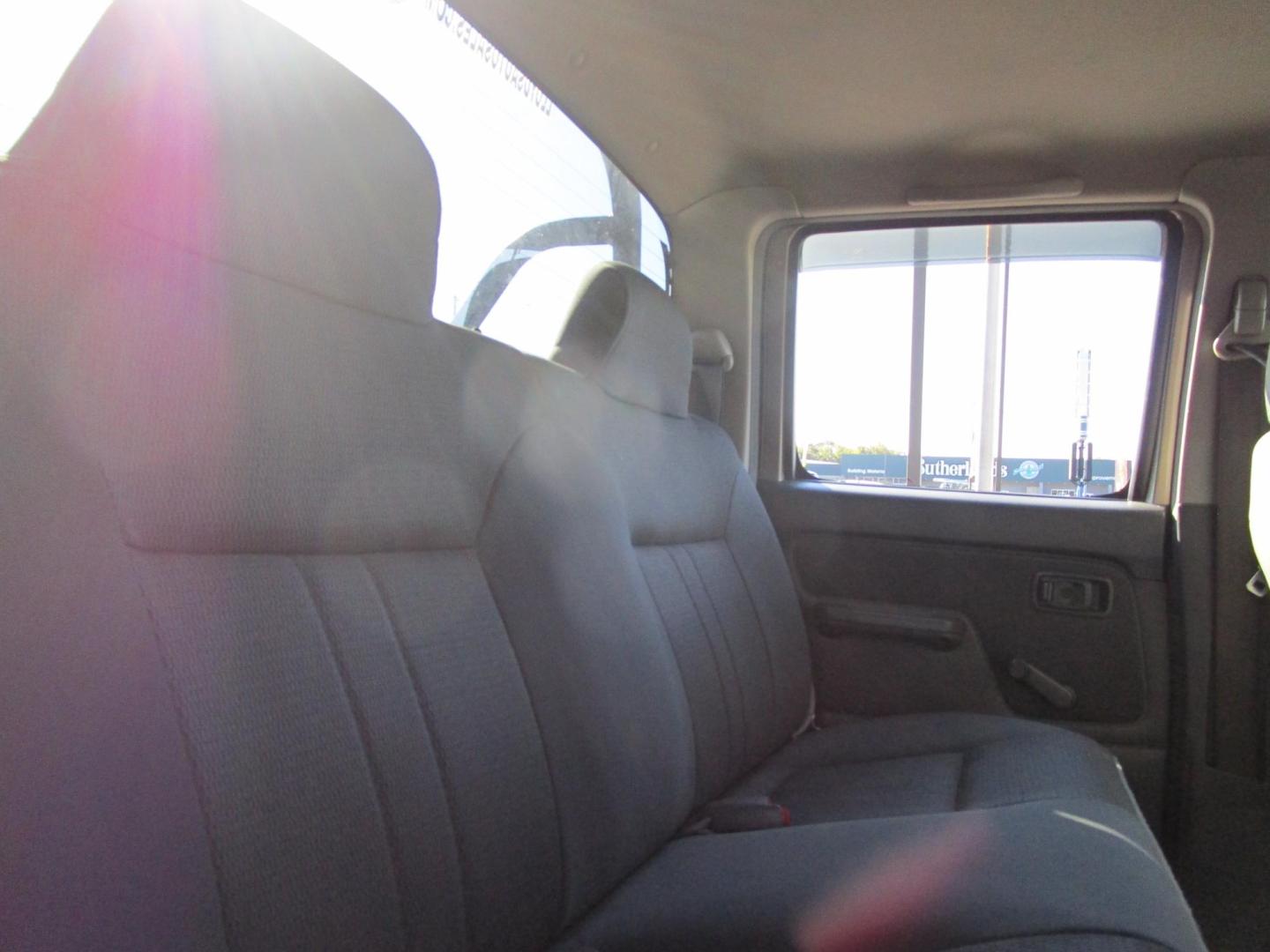 2003 Grey Nissan Frontier SE-V6 Crew Cab Long Bed 2WD (1N6ED29X63C) with an 3.3L V6 SOHC 12V engine, 4-Speed Automatic Overdrive transmission, located at 1814 Albert Pike Road, Hot Springs, AR, 71913, (501) 623-1717, 34.494228, -93.094070 - Photo#7