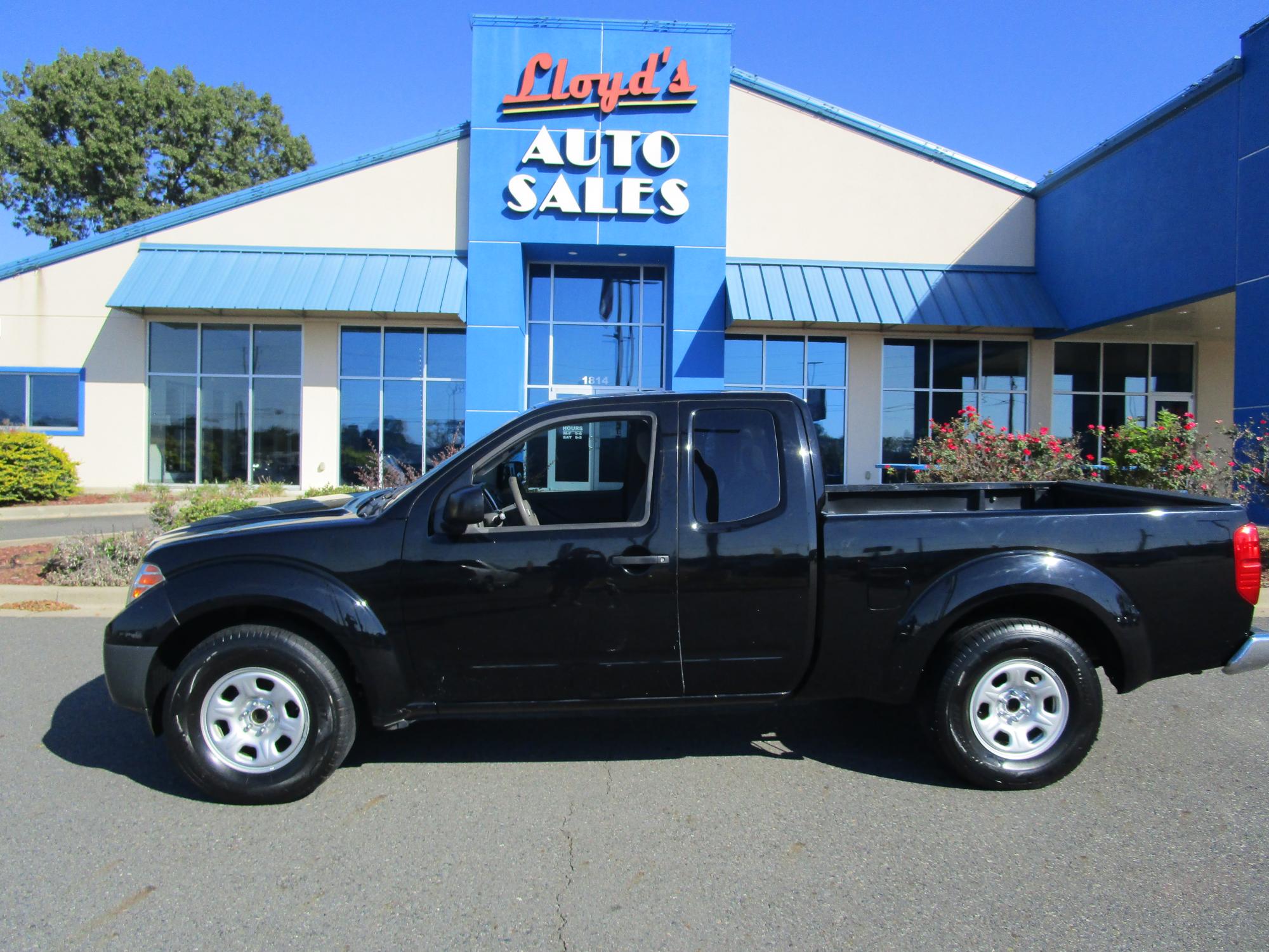 photo of 2014 Nissan Frontier SV King Cab I4 5MT 2WD
