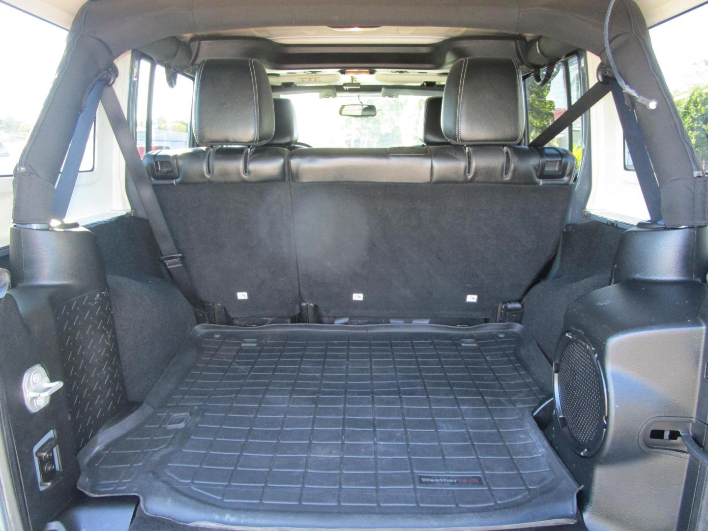 2014 GRAY /Black / Leather Jeep Wrangler Unlimited Sahara 4WD (1C4BJWEG8EL) with an 3.6L V6 DOHC 24V FFV engine, AUTOMATIC transmission, located at 1814 Albert Pike Road, Hot Springs, AR, 71913, (501) 623-1717, 34.494228, -93.094070 - Photo#10