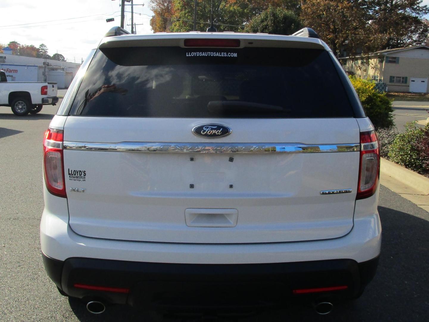 2014 WHITE Ford Explorer XLT FWD (1FM5K7D81EG) with an 3.5L V6 DOHC 24V engine, 6-Speed Automatic transmission, located at 1814 Albert Pike Road, Hot Springs, AR, 71913, (501) 623-1717, 34.494228, -93.094070 - Photo#6