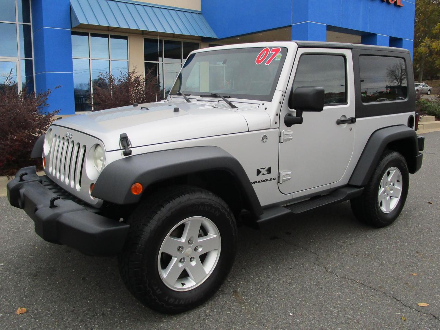 2007 SILVER Jeep Wrangler X (1J4FA24167L) with an 3.8L V6 OHV 12V engine, located at 1814 Albert Pike Road, Hot Springs, AR, 71913, (501) 623-1717, 34.494228, -93.094070 - Photo#1