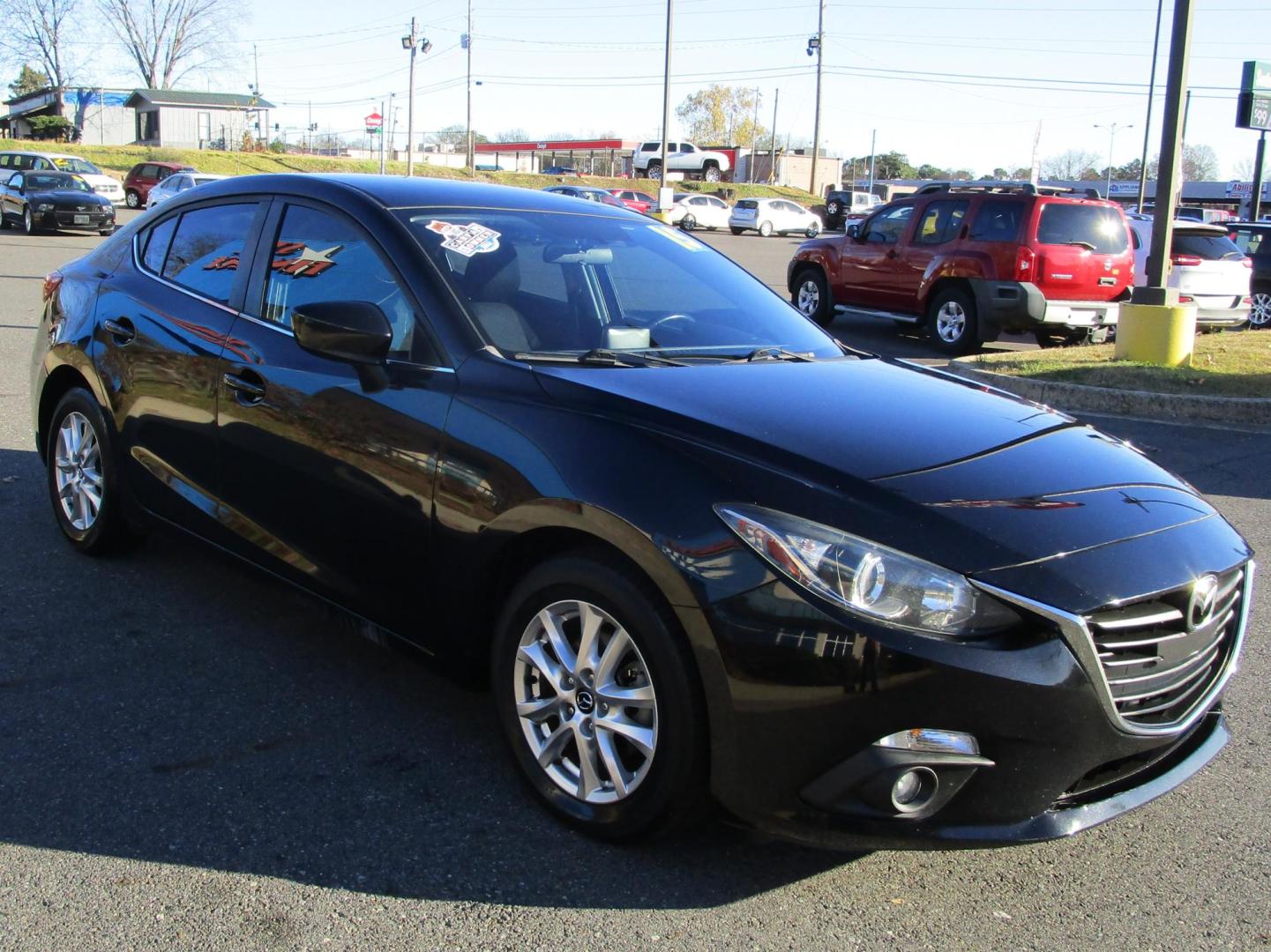 2015 BLACK /BLACK Mazda MAZDA3 i Touring AT 4-Door (3MZBM1V70FM) with an 2.0L L4 DOHC 16V engine, 6-Speed Automatic transmission, located at 1814 Albert Pike Road, Hot Springs, AR, 71913, (501) 623-1717, 34.494228, -93.094070 - Photo#3