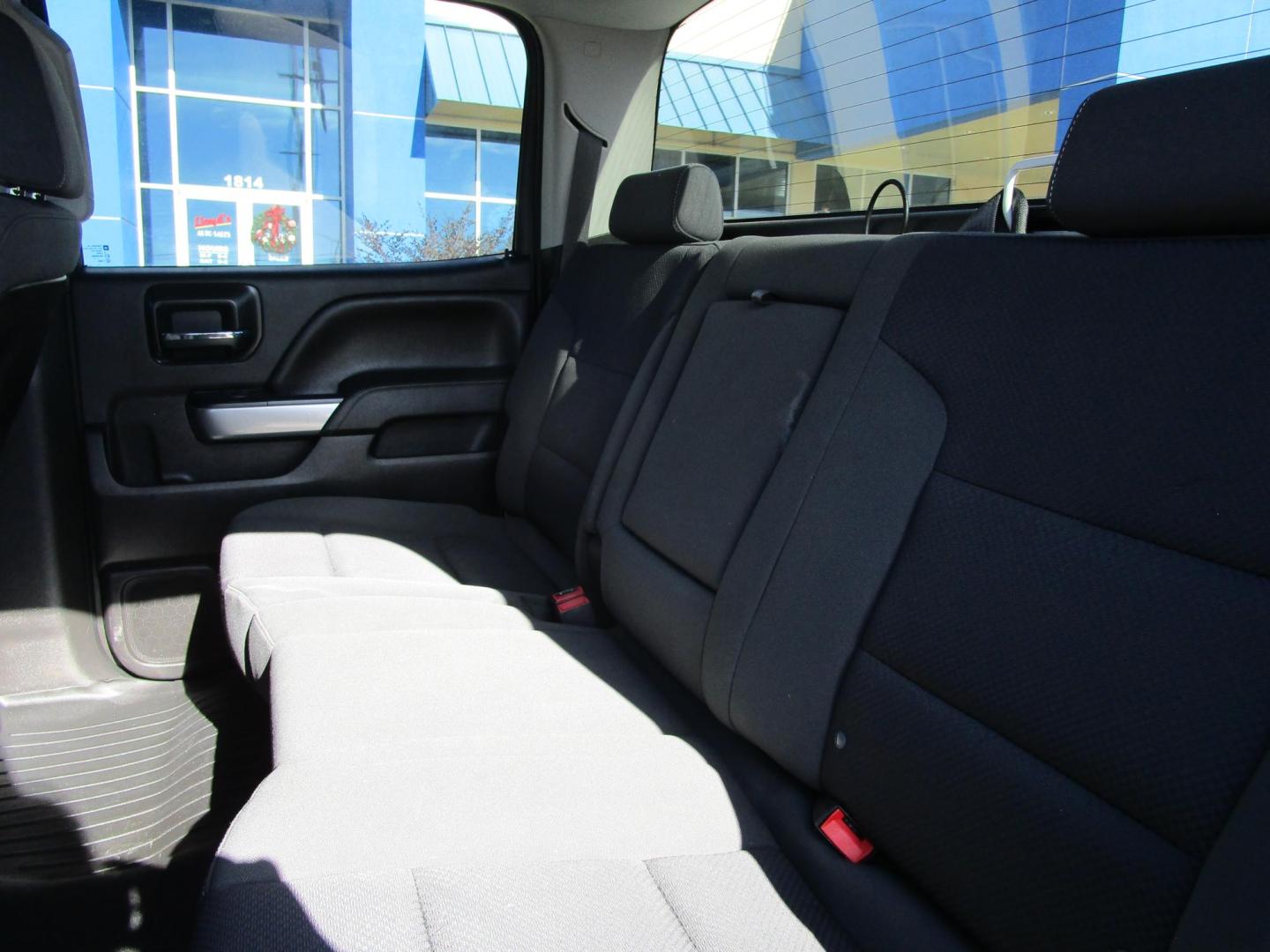 2014 WHITE Chevrolet Silverado 1500 1LT Crew Cab 2WD (3GCPCREC7EG) with an 4.8L V8 OHV 16V engine, 6-Speed Automatic transmission, located at 1814 Albert Pike Road, Hot Springs, AR, 71913, (501) 623-1717, 34.494228, -93.094070 - Photo#7