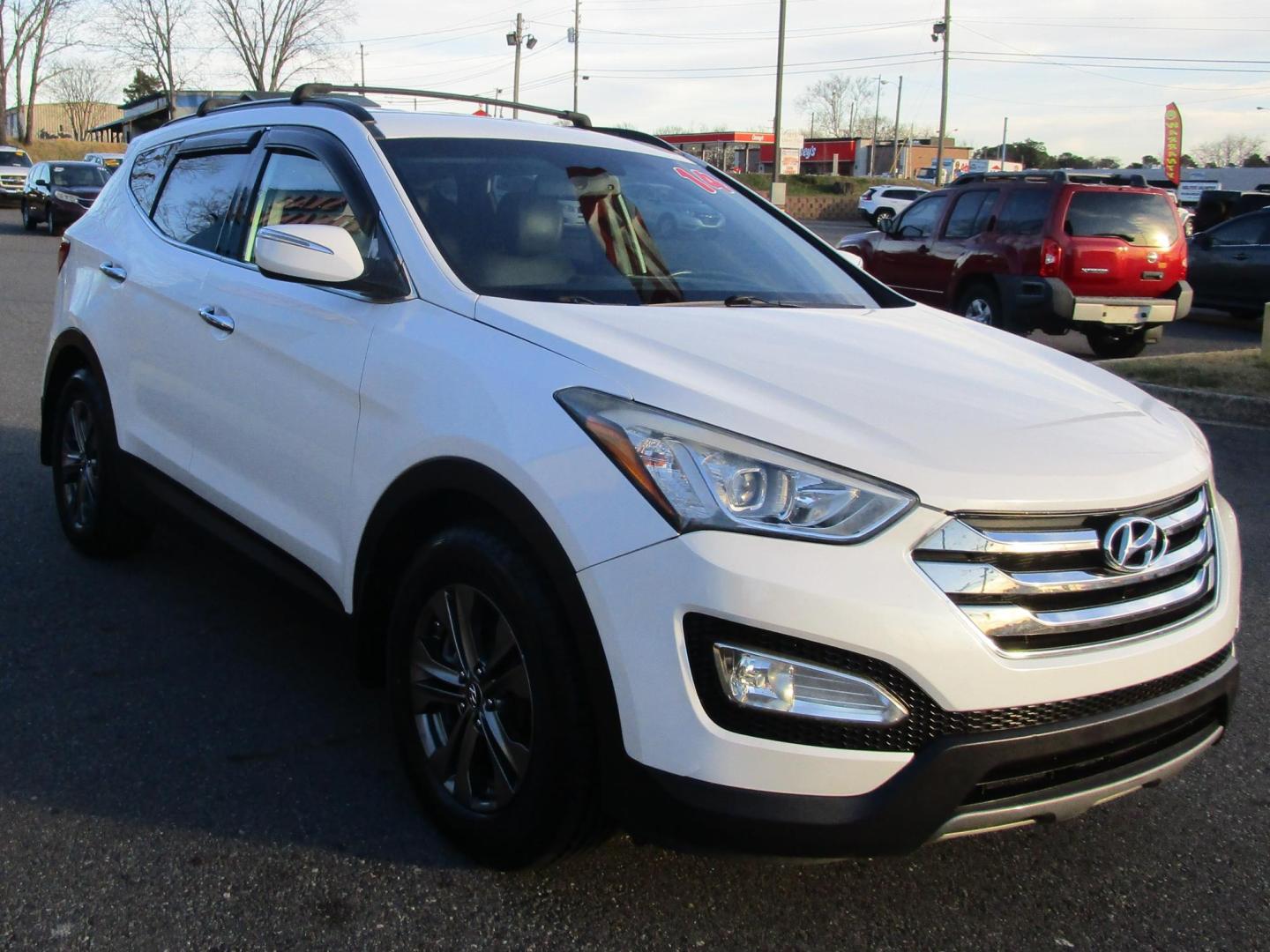 2014 WHITE Hyundai Santa Fe Sport 2.4 FWD (5XYZU3LB4EG) with an 2.4L L4 DOHC 16V engine, 6-Speed Automatic transmission, located at 1814 Albert Pike Road, Hot Springs, AR, 71913, (501) 623-1717, 34.494228, -93.094070 - Photo#3