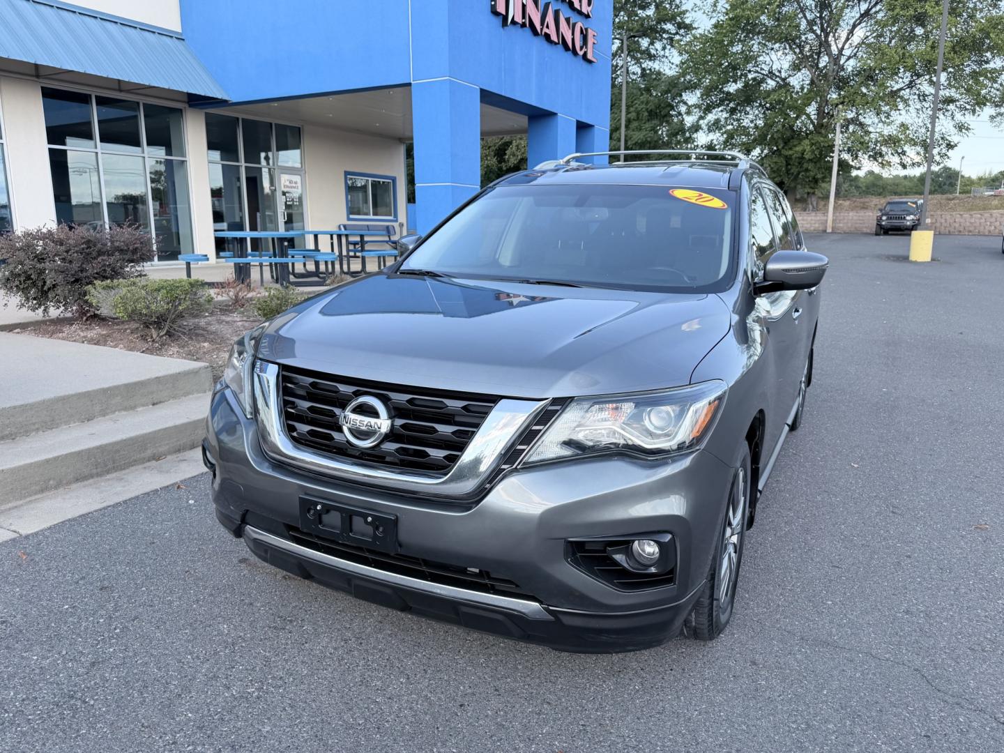 2020 GRAY Nissan Pathfinder SV (5N1DR2BNXLC) with an 3.5L V6 DOHC 24V engine, CVT transmission, located at 1814 Albert Pike Road, Hot Springs, AR, 71913, (501) 623-1717, 34.494228, -93.094070- Photo#1