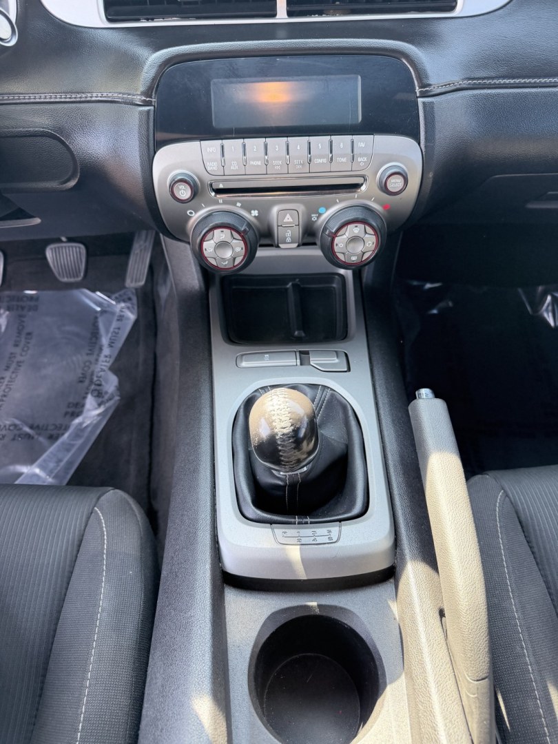 2012 ORANGE Chevrolet Camaro Coupe 1LT (2G1FF1E38C9) with an 3.6L V6 DOHC 24V FFV engine, 6-Speed Manual transmission, located at 1814 Albert Pike Road, Hot Springs, AR, 71913, (501) 623-1717, 34.494228, -93.094070- Photo#4